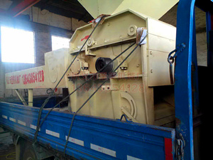 װ������