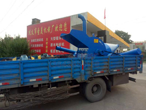 װ������